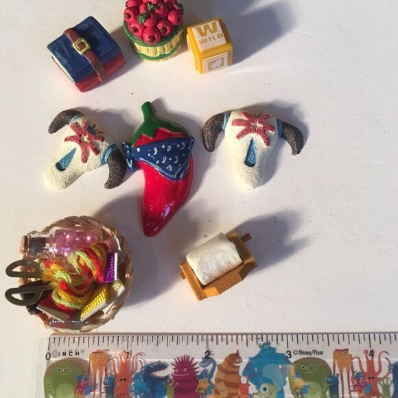 FIGURINE SET for Crafting & Collages! - Picture 2 of 9